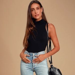 Women’s Black Sleeveless Turtleneck Top Sz L